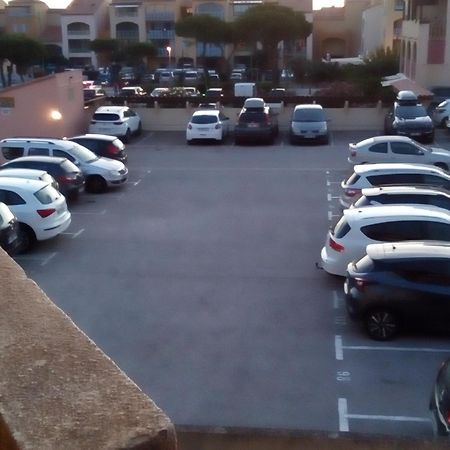 T2 Grande plage -parking numéroté - direct mer Le Barcarès Exterior foto