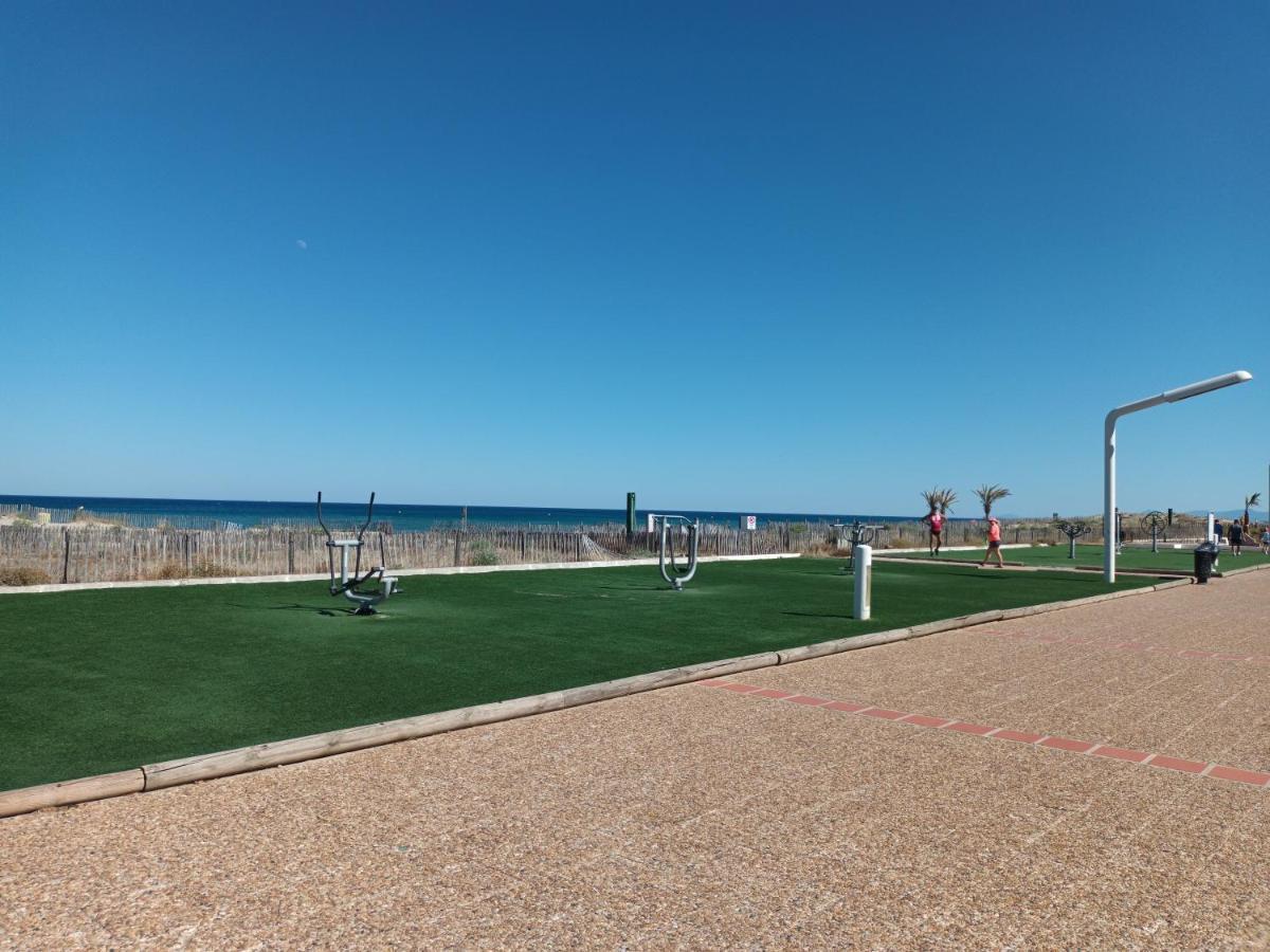 T2 Grande plage -parking numéroté - direct mer Le Barcarès Exterior foto